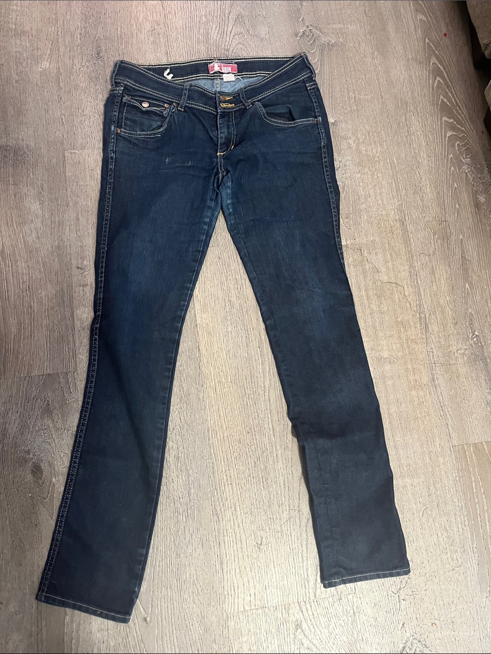 H&M SQIN Fit women’s Dark Blue Slim Bootcut Jeans size 31
